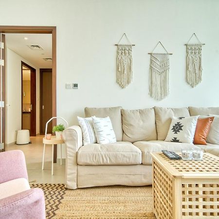 Boho-Chic Cosy 1Br, Minutes To Burj Khalifa Apartment Дубай Екстериор снимка