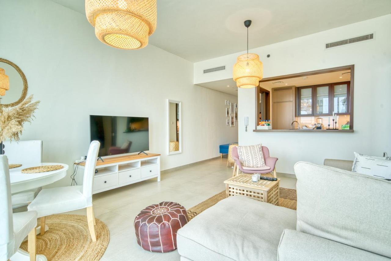 Boho-Chic Cosy 1Br, Minutes To Burj Khalifa Apartment Дубай Екстериор снимка