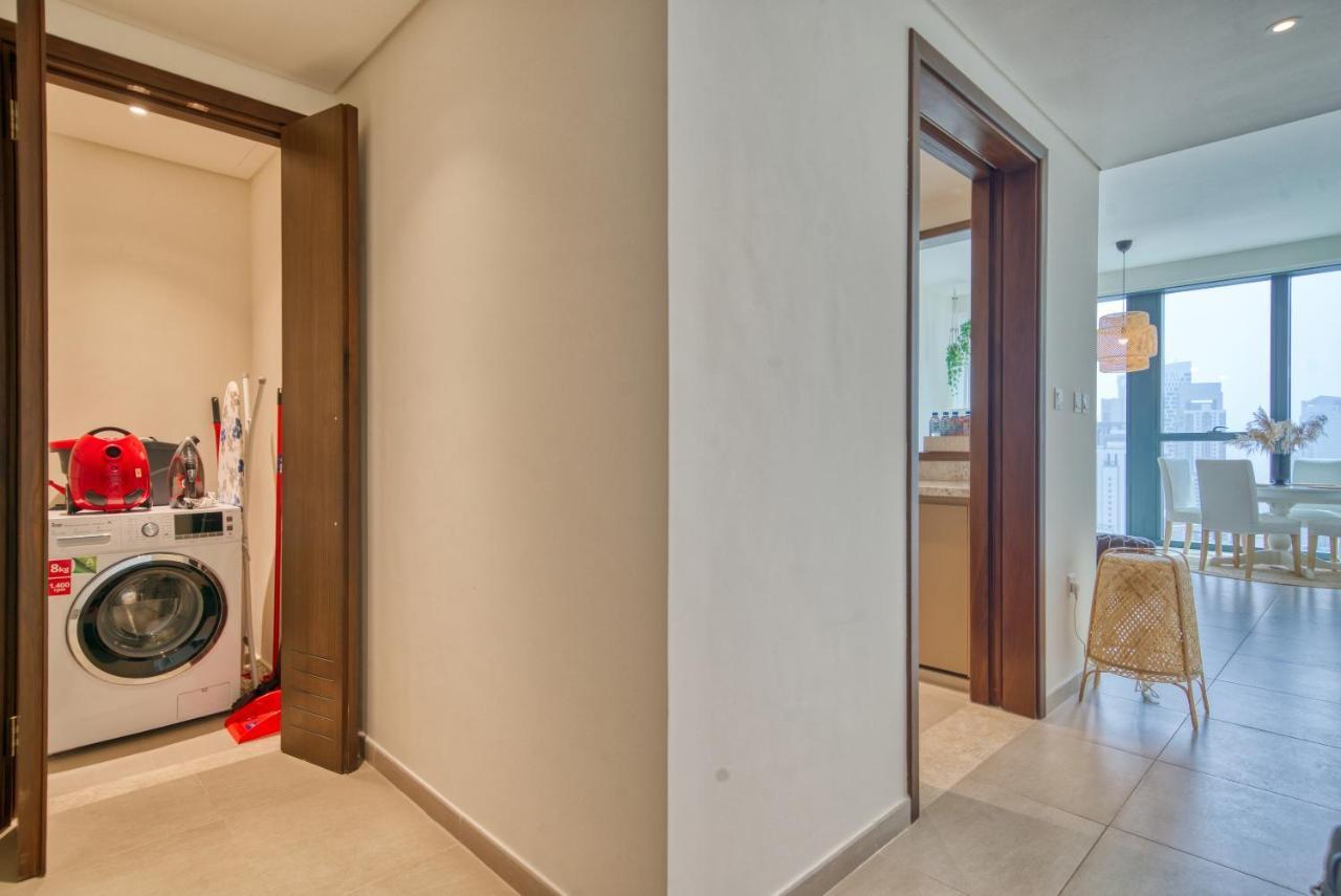 Boho-Chic Cosy 1Br, Minutes To Burj Khalifa Apartment Дубай Екстериор снимка